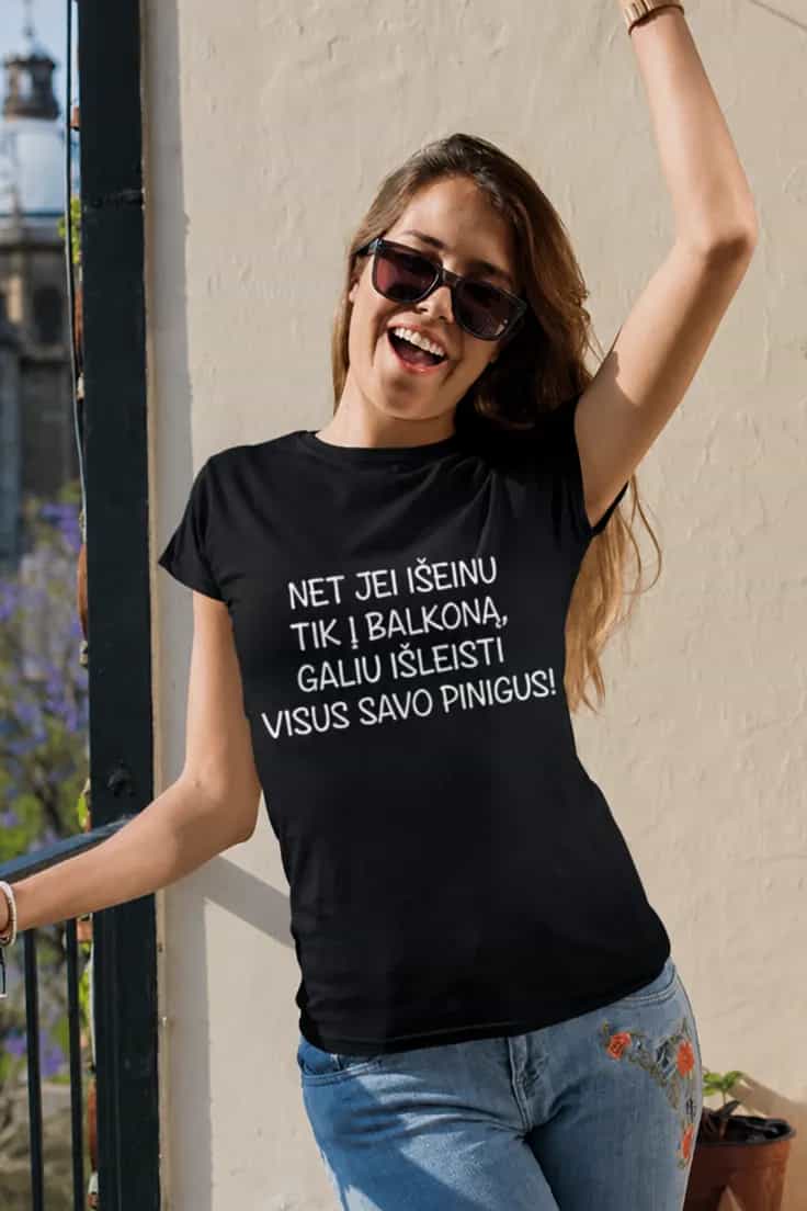 Juokingi marškinėliai apie pinigų leidimą