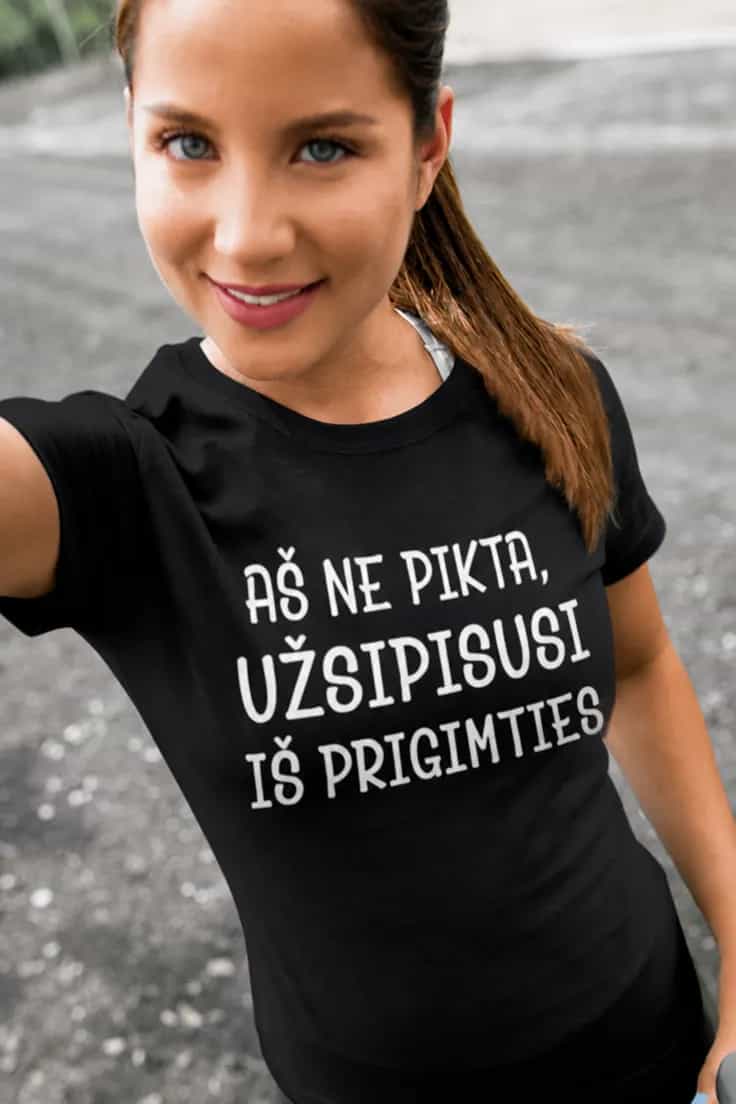 Juokingi marškinėliai ne pikta iš prigimties