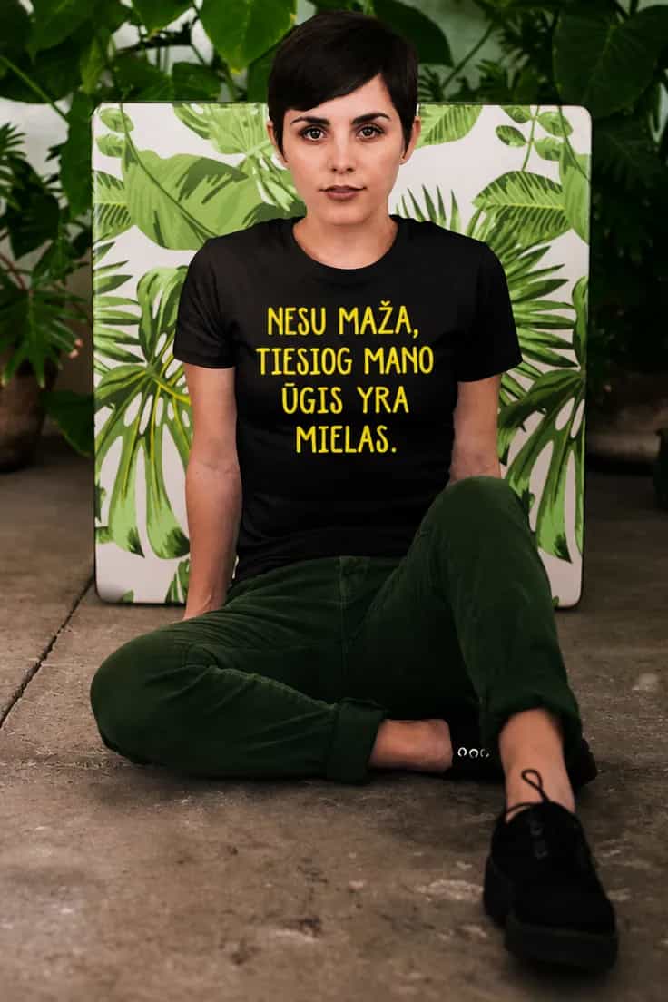 Juokingi marškinėliai nesu maža – NESU MAŽA,