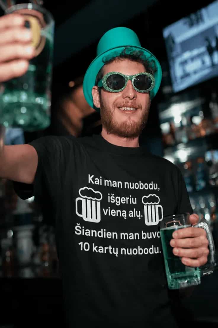 Juokingi marškinėliai Nuobodulys ir alus