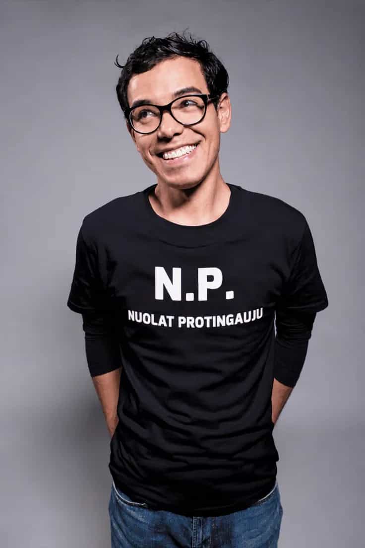 Juokingi marškinėliai Nuolat protingauju – N.P.