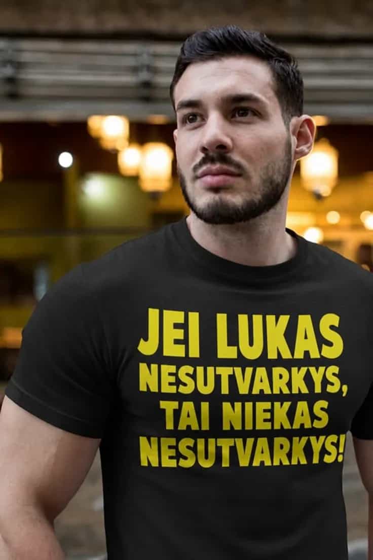 Juokingi marškinėliai sutvarkys viską su vardu
